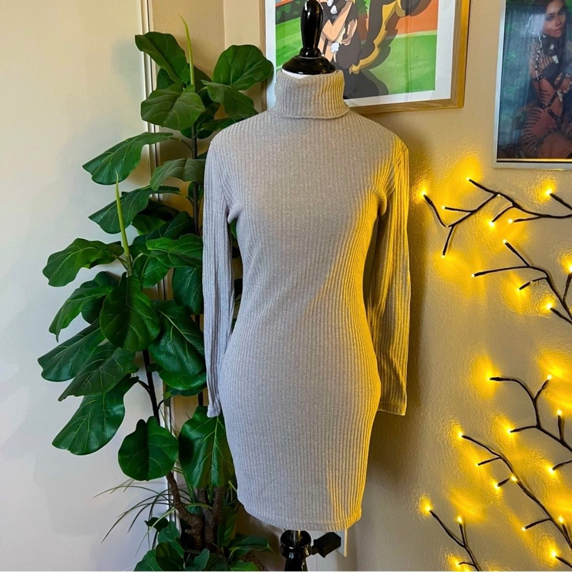 Ribbed Gray Dress