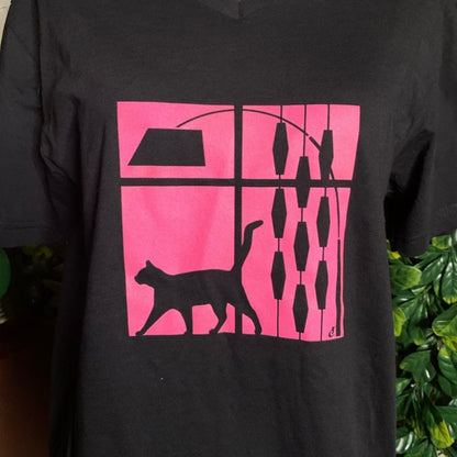 "Peeping Cats" Black Tee