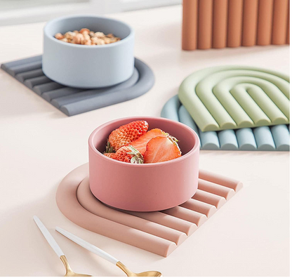 Arched Silicone Trivet Pair in Blush