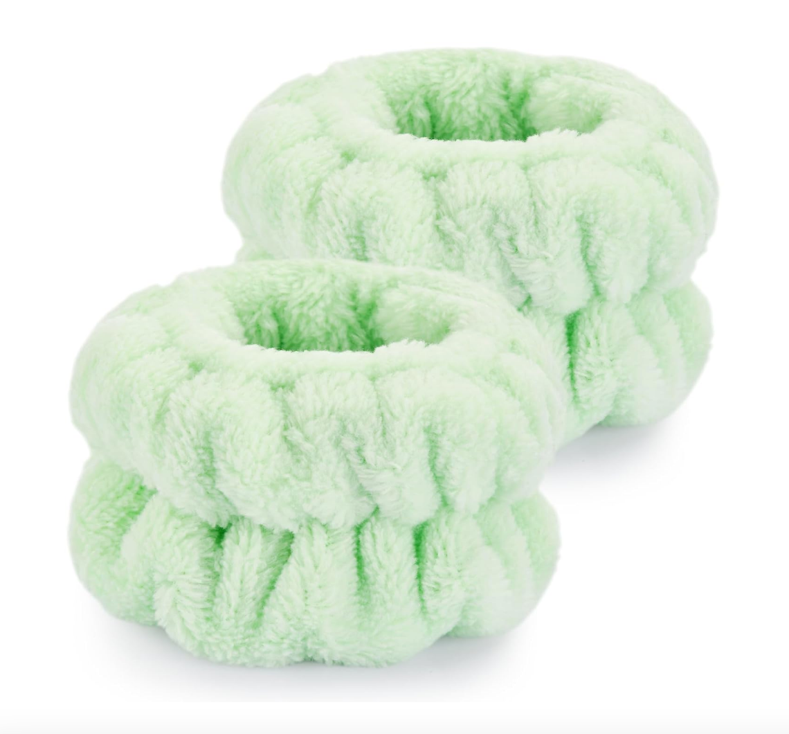Wrist Bands for Face Washing in Green (Pair)